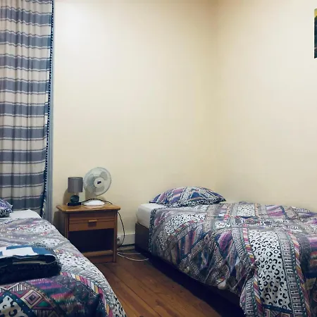 Lisbangla בית הארחה